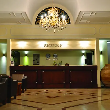 Goldenday Wings 酒店 库萨达斯
