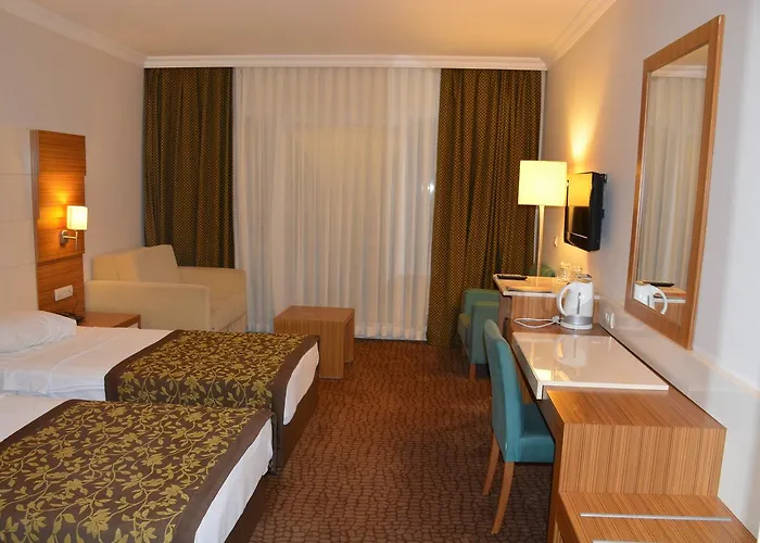 Hotel Goldenday Wings