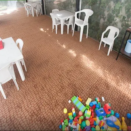 מלון Goldenday Wings 3*