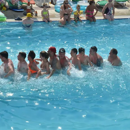 Goldenday Wings ホテル